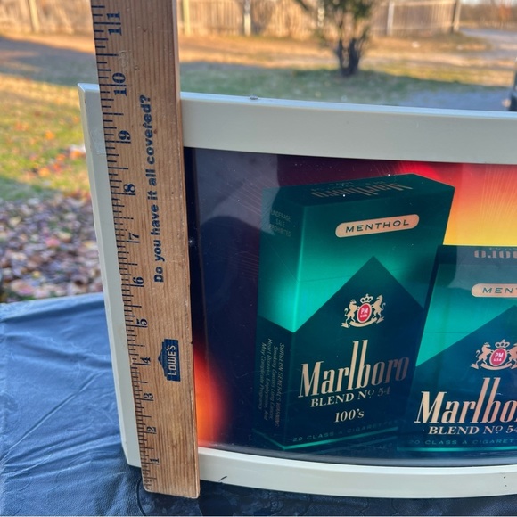PLASTIC CURVED MARLBORO BLEND SIGN MOUNTED ON FRAME 33" X 10" - Picture 4 of 5